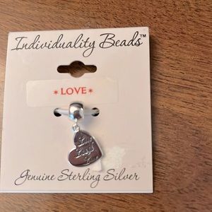 NWT Individuality Bead for charm bracelet